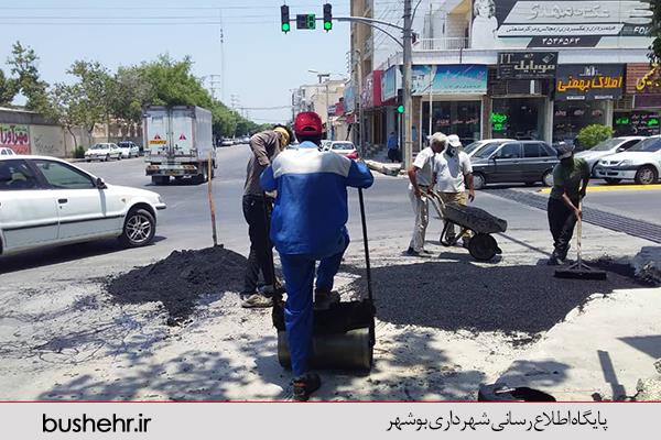گوشه ای از تلاش همکاران حوزه معاونت فنی و عمرانی از واحدفنی امانی شهرداری بندر بوشهر