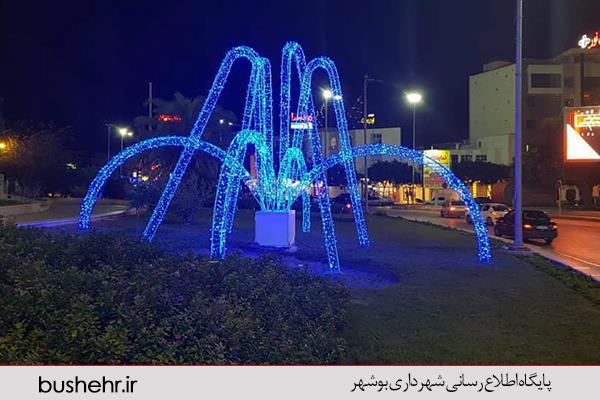 راه اندازی نورپردازی المان های جدید گلدانی میدان امام خمینی (ره) در چهار نقطه میدان