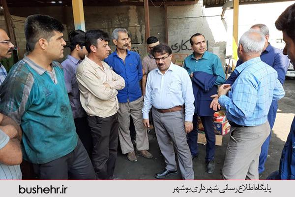 بازدید دکتر امیری شهردار بندر بوشهر از تعمیرگاه اتوبوس های درون شهری
