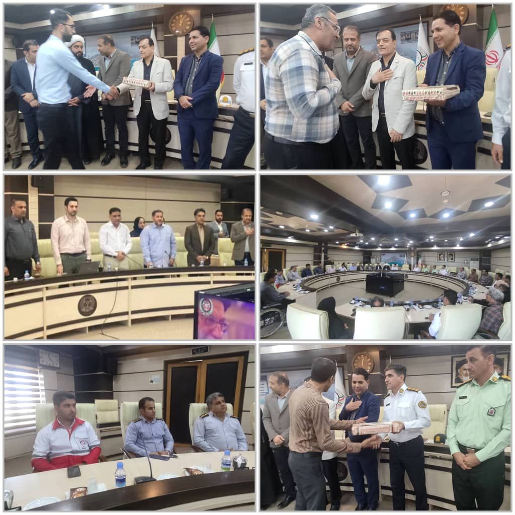 تجلیل از رانندگان قانون‌مدار بوشهری با حضور شهردار و فرماندهان پلیس راهور