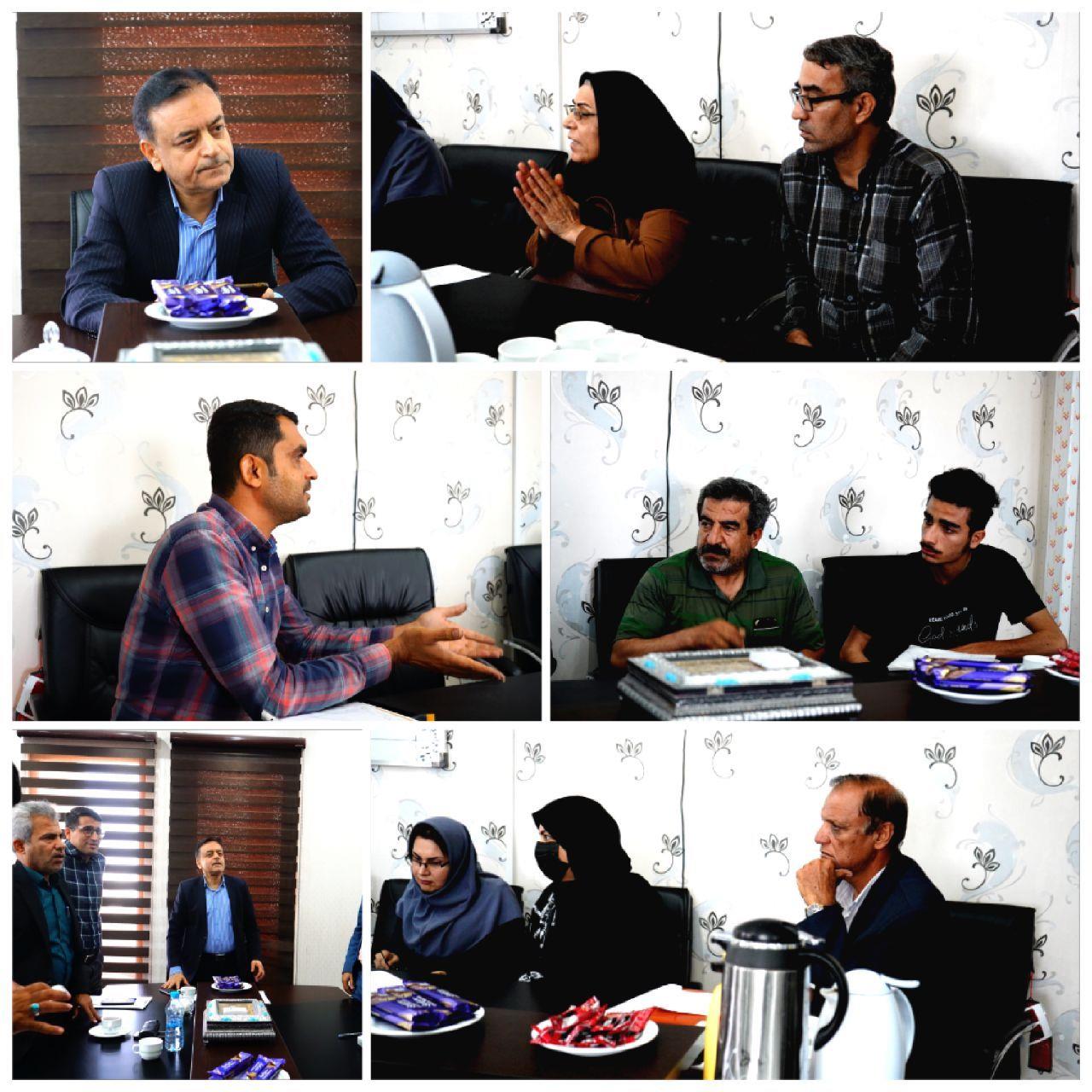 با حضور در شهرداری منطقه یک؛  اولین دیدار چهره به چهره شهردار بوشهر با شهروندان در سال جاری برگزار شد