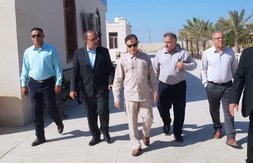 بازدید شهردار و فرماندار بوشهر از آرامستان وادی‌الرحمه و پیگیری روند توسعه فضاهای خدماتی
