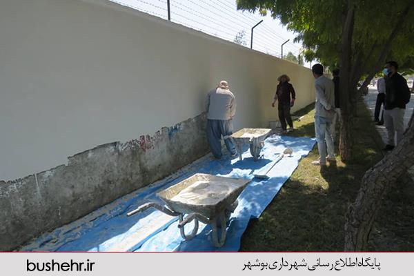 عملیات اجرای پلاستر و نرمه کشی بر روی دیوار  واقع در بلوار شهید یاسینی