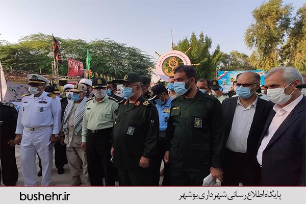 در حاشیه نمایشگاه دستاوردهای چهل سال انقلاب اسلامی در بوشهر انجام شد؛ رونمایی سازمان فرهنگی از تندیس رزمندگان جنگ تحمیلی