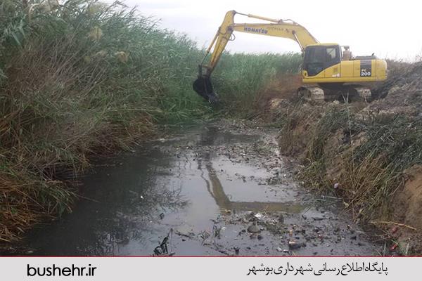 لایروبی خروجی ۲۴متری ازادگان سایت مروارید نیروی دریایی توسط سازمان مدیریت پسماند